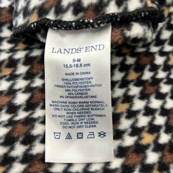 Cool houndstooth print gloves and scarf - Picture 5 of 5